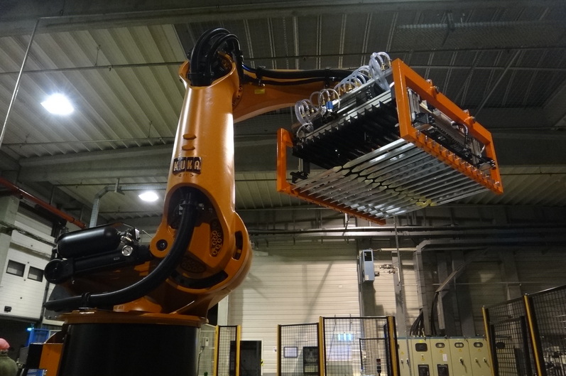 &Aacute;sv&aacute;nyv&iacute;zpalett&aacute;z&oacute; robot